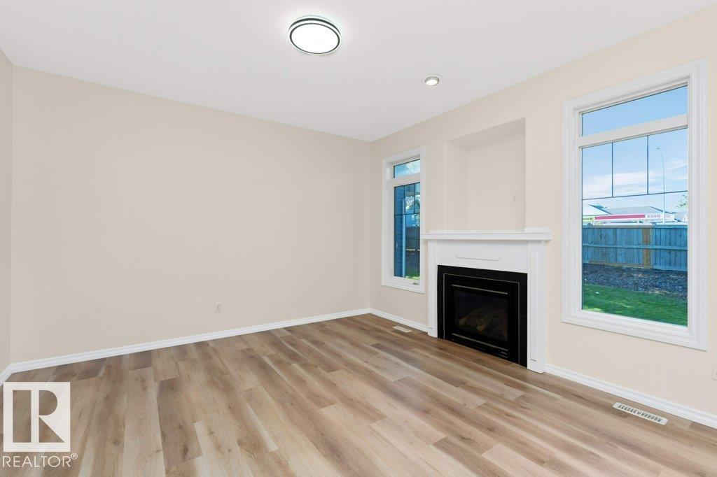 Photo 3 of 39 735 85 St Sw, Edmonton AB