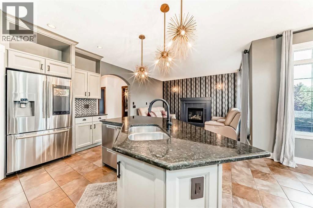 Single Family House for Sale in  Tuscany Estates Crescent NW Tuscany Calgary 