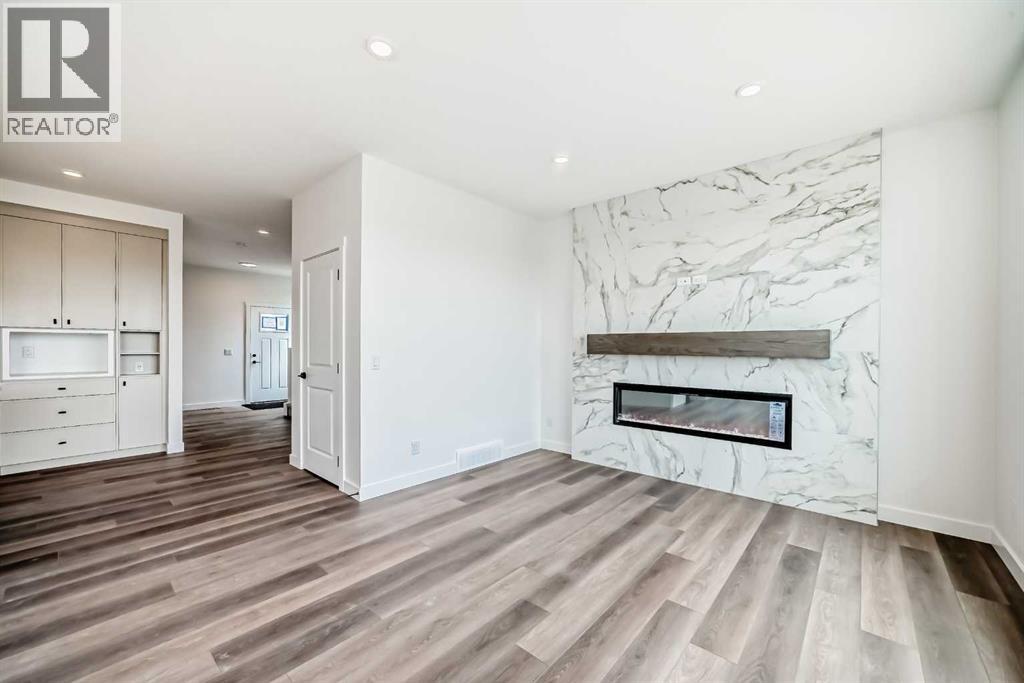 Photo 7 of 51 Bartlett Crescent Se, Calgary AB