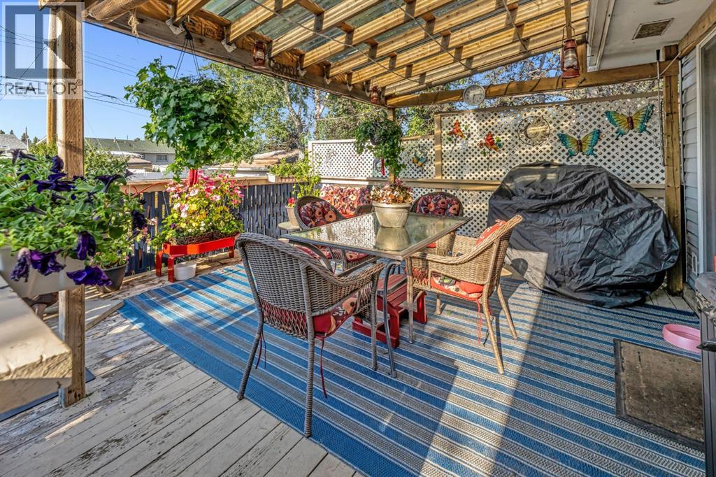 Single Family House Bi-level for Sale in  Marbrooke Circle NE Marlborough Calgary 
