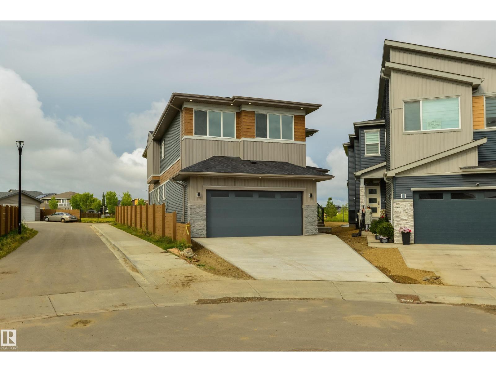 Photo 20 of 568 37 St Sw, Edmonton AB