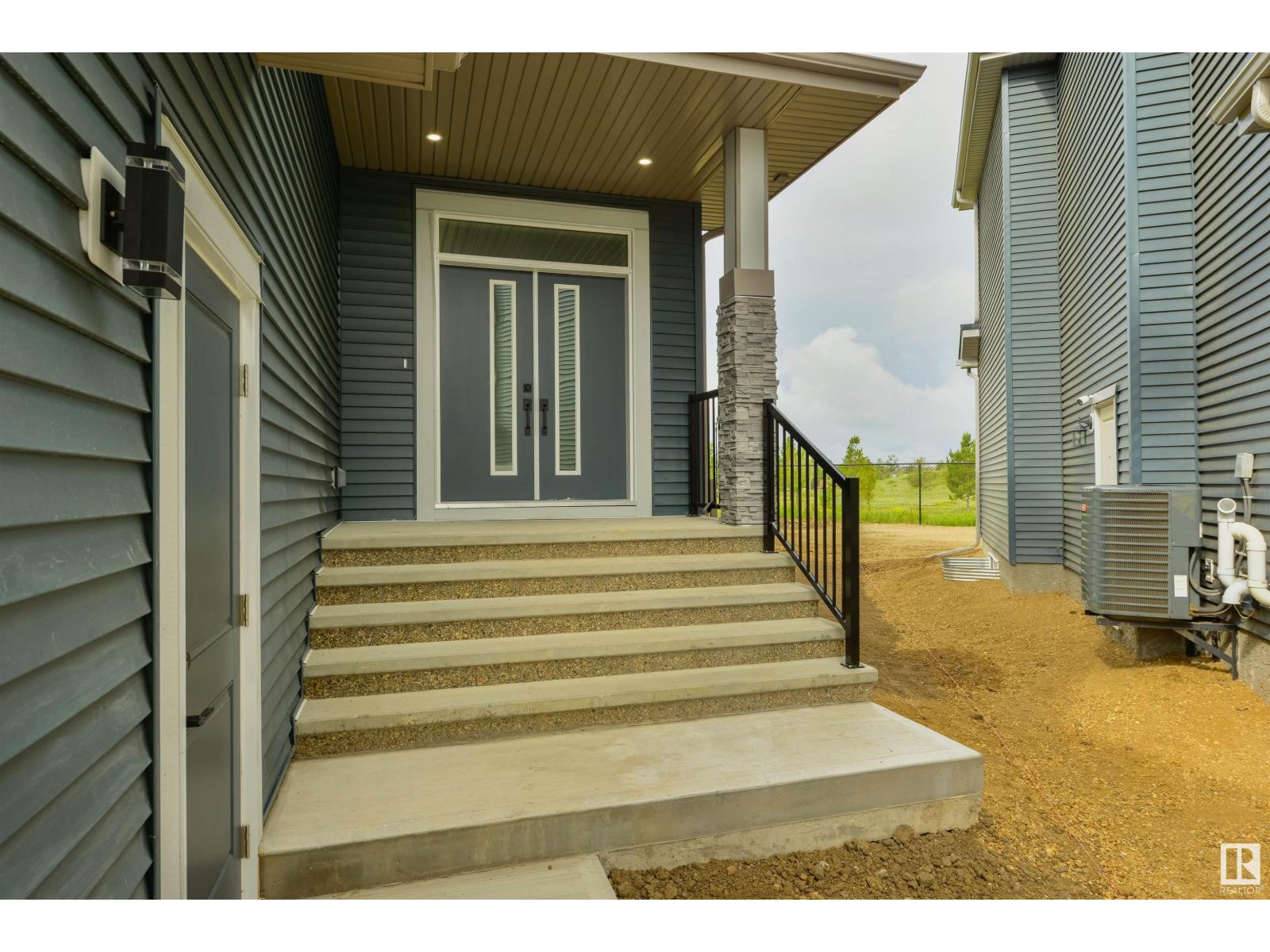 Photo 11 of 568 37 St Sw, Edmonton AB