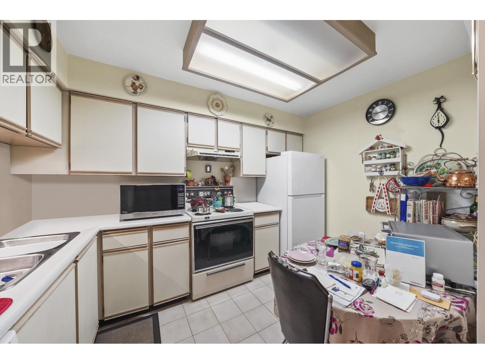 Photo 18 of 1405 6070 Mcmurray Avenue, Burnaby BC