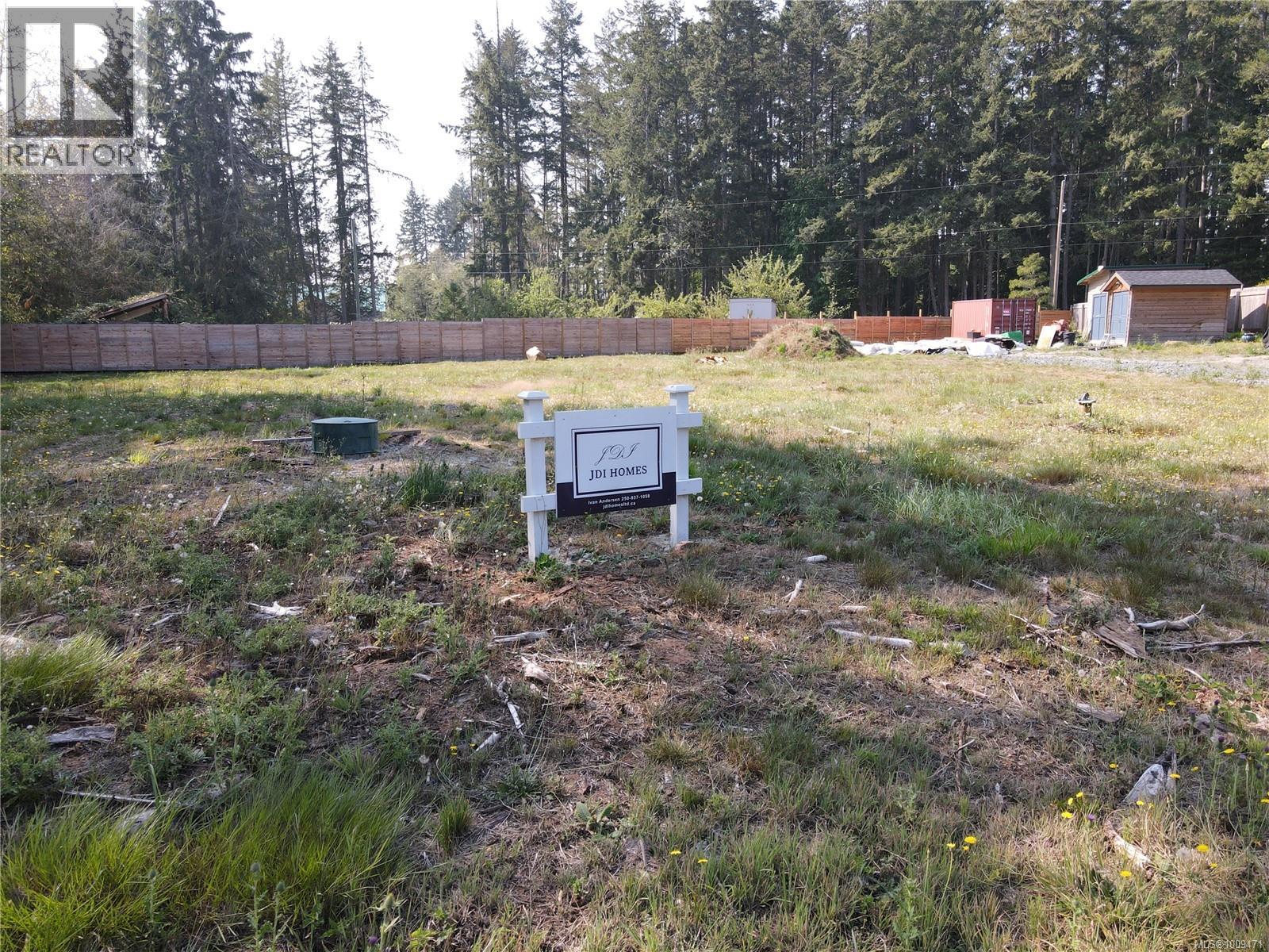 Photo 2 of 1060 Mclaughlin Pl, Qualicum Beach BC