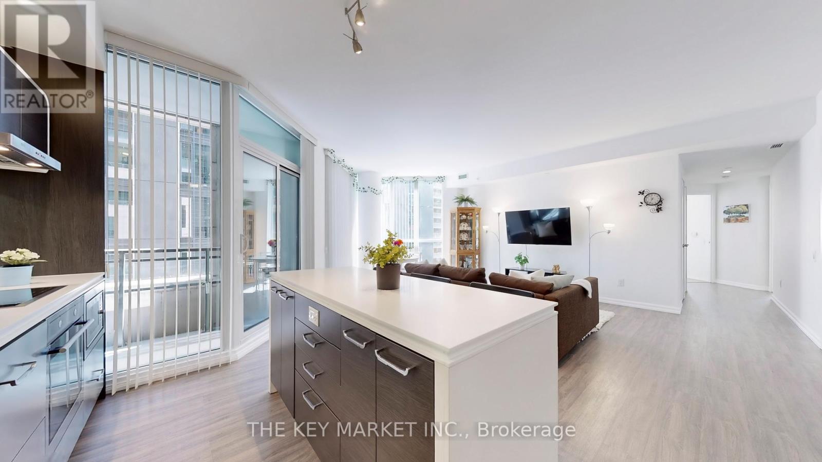 Photo 41 of 511 45 Charles Street E, Toronto ON