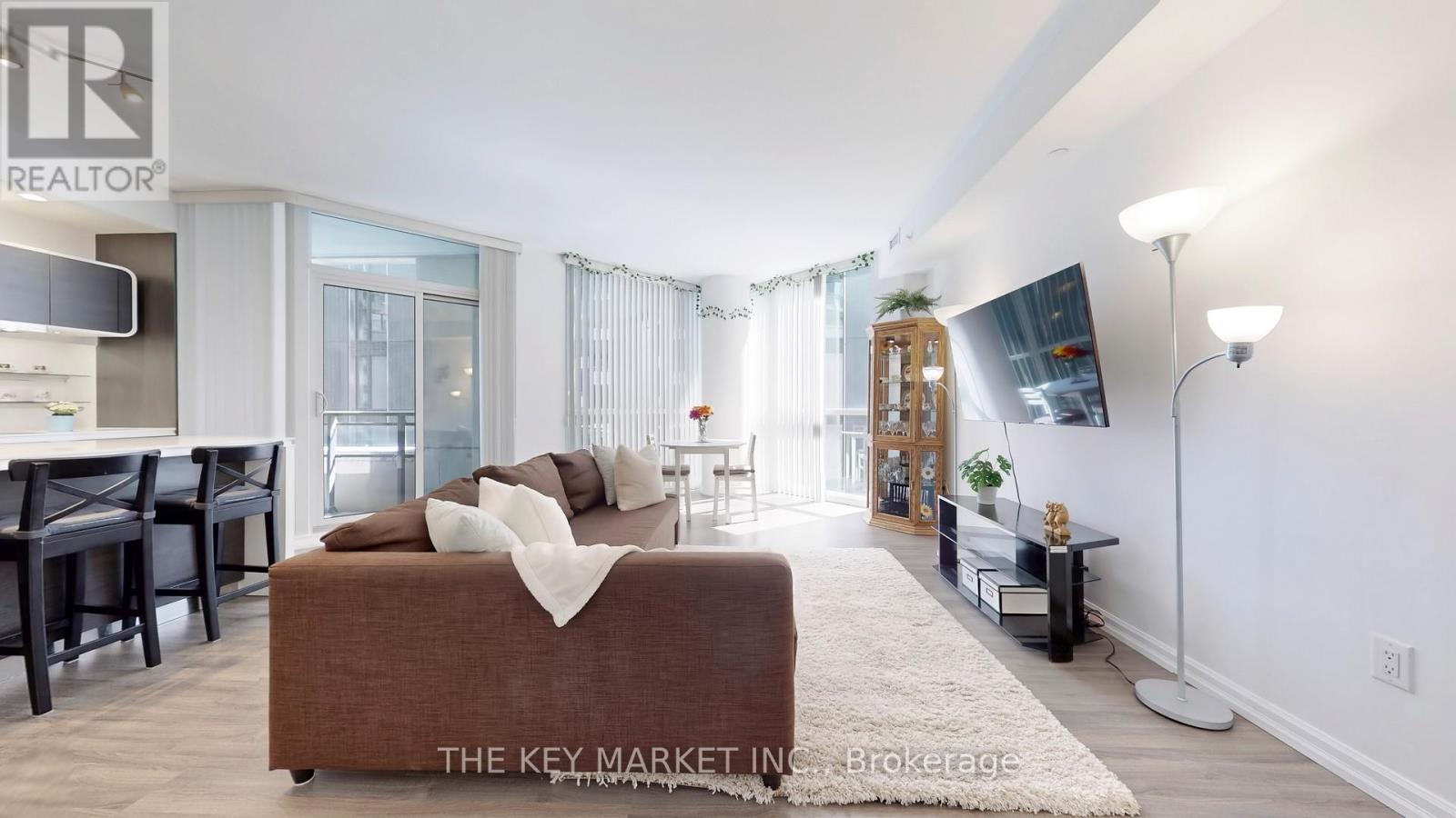 Photo 8 of 511 45 Charles Street E, Toronto ON