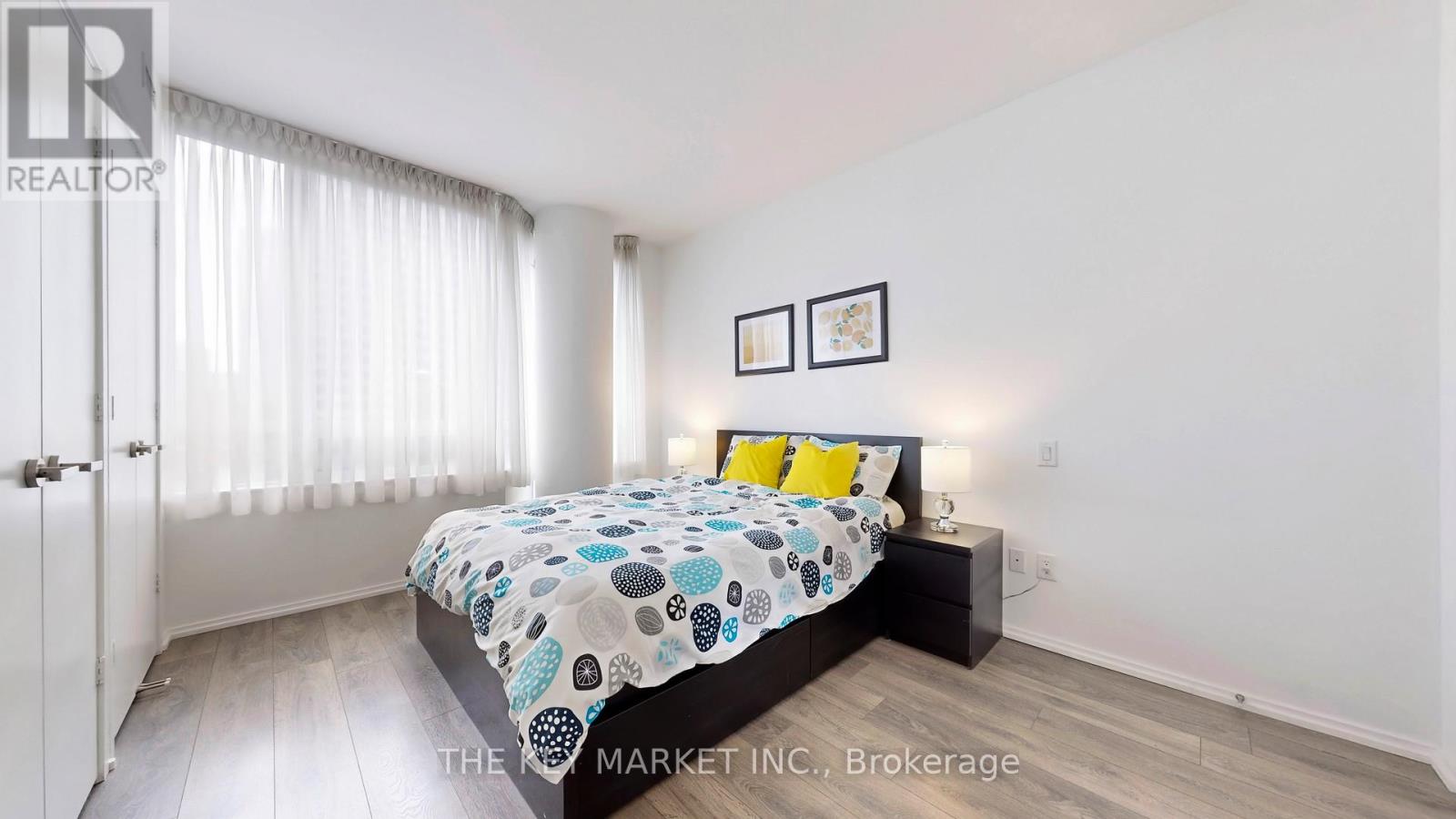 Photo 38 of 511 45 Charles Street E, Toronto ON