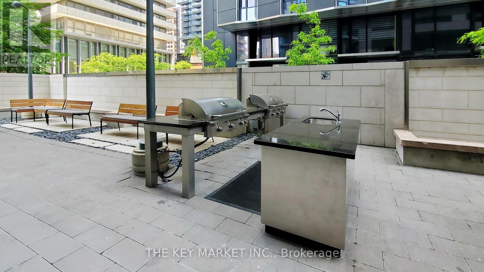 Photo 5 of 511 45 Charles Street E, Toronto ON