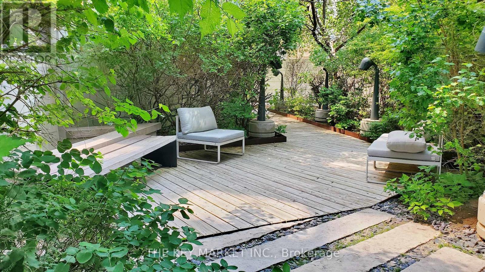 Photo 45 of 511 45 Charles Street E, Toronto ON