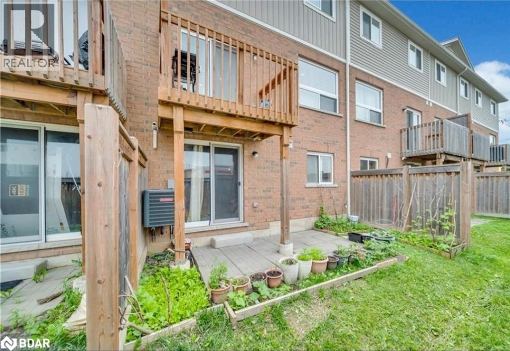 Photo 9 of 100 Chester Drive, Cambridge ON