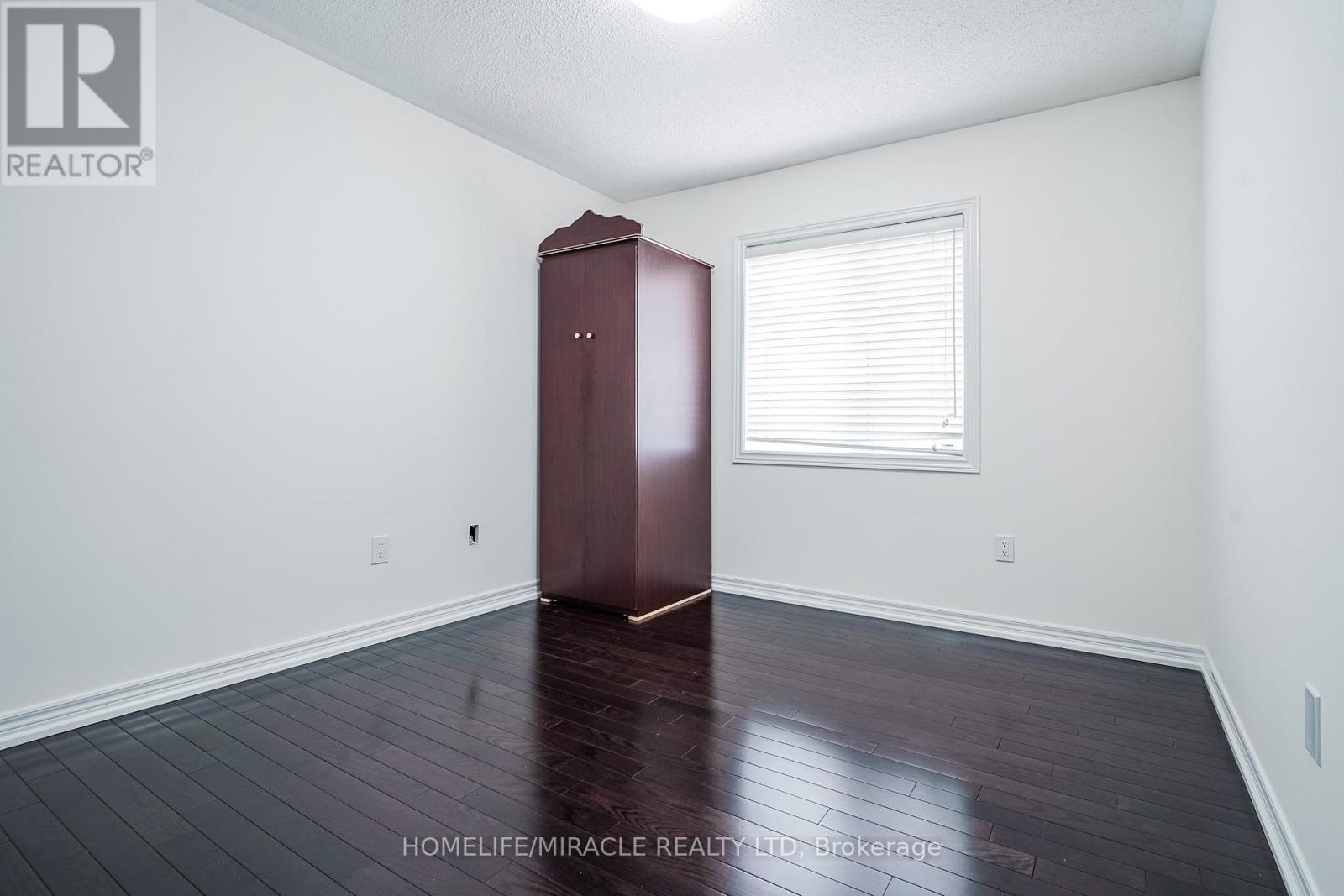 Photo 19 of 19 Wardlaw Place, Vaughan ON