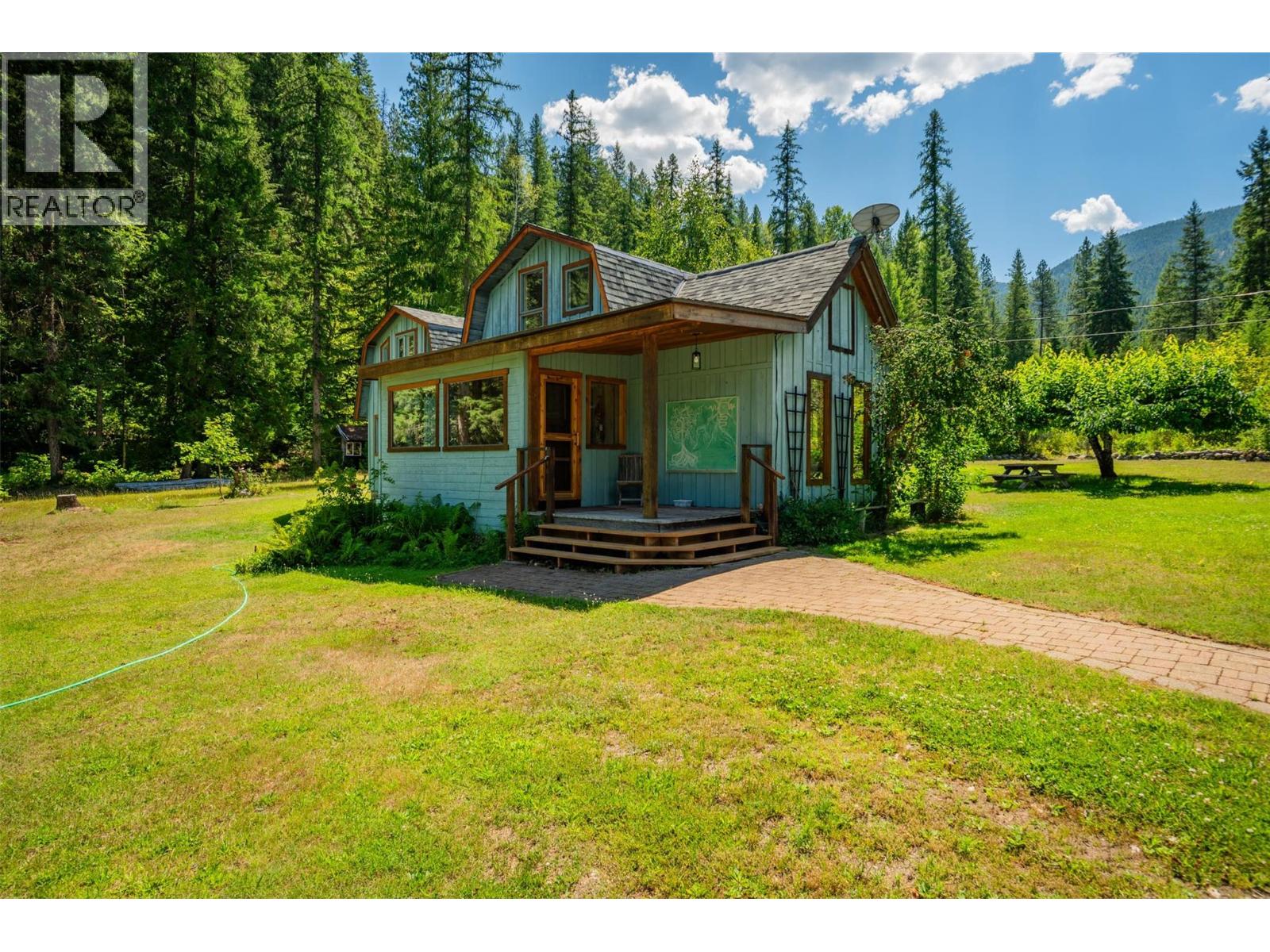 Photo 63 of 6042 Woodward Road, Winlaw BC