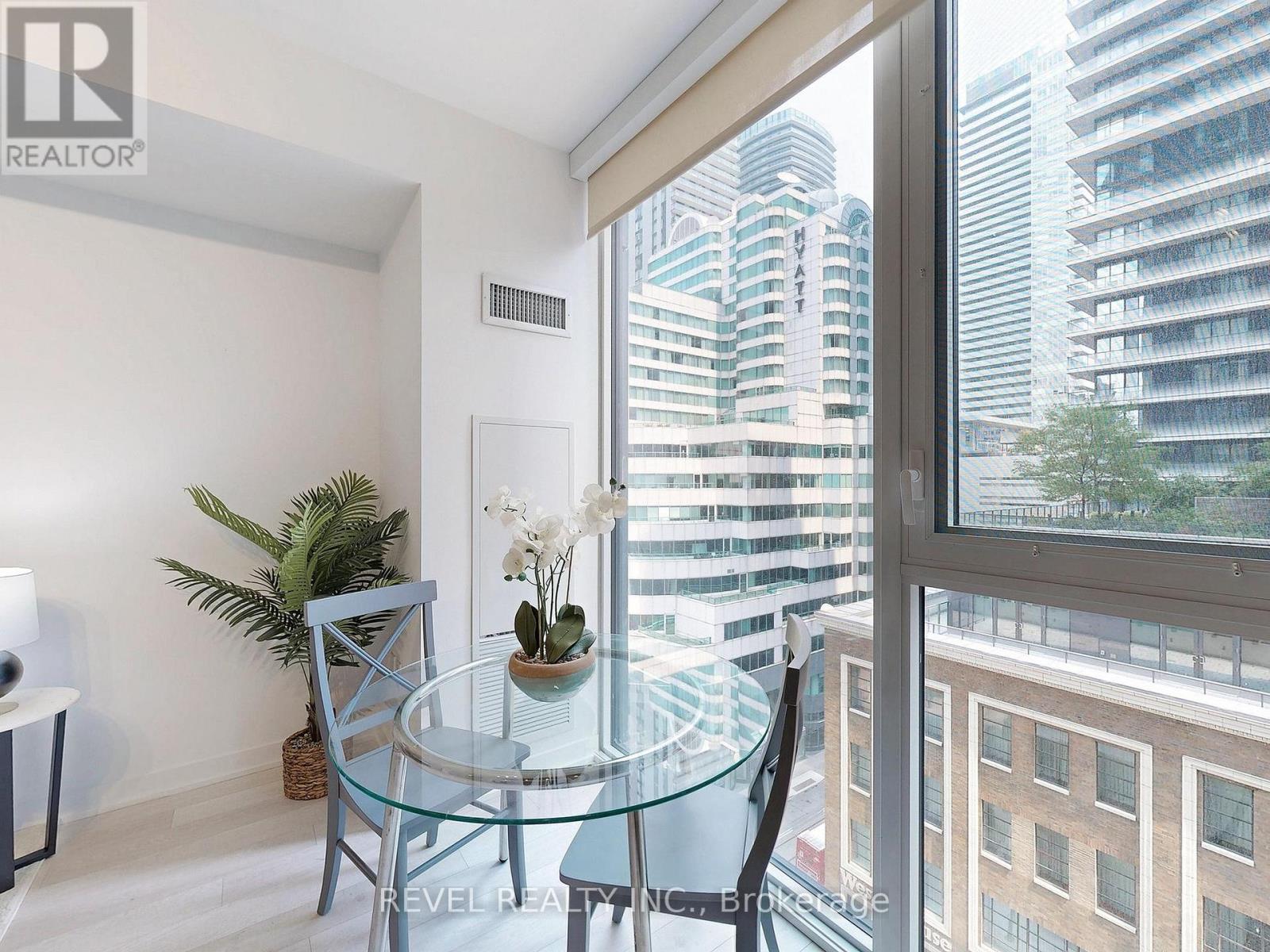 Photo 5 of 705 357 King Street W, Toronto ON