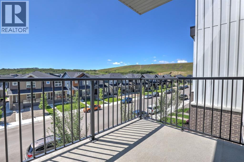Photo 4 of 4311 111 Wolf Creek Drive Se, Calgary AB