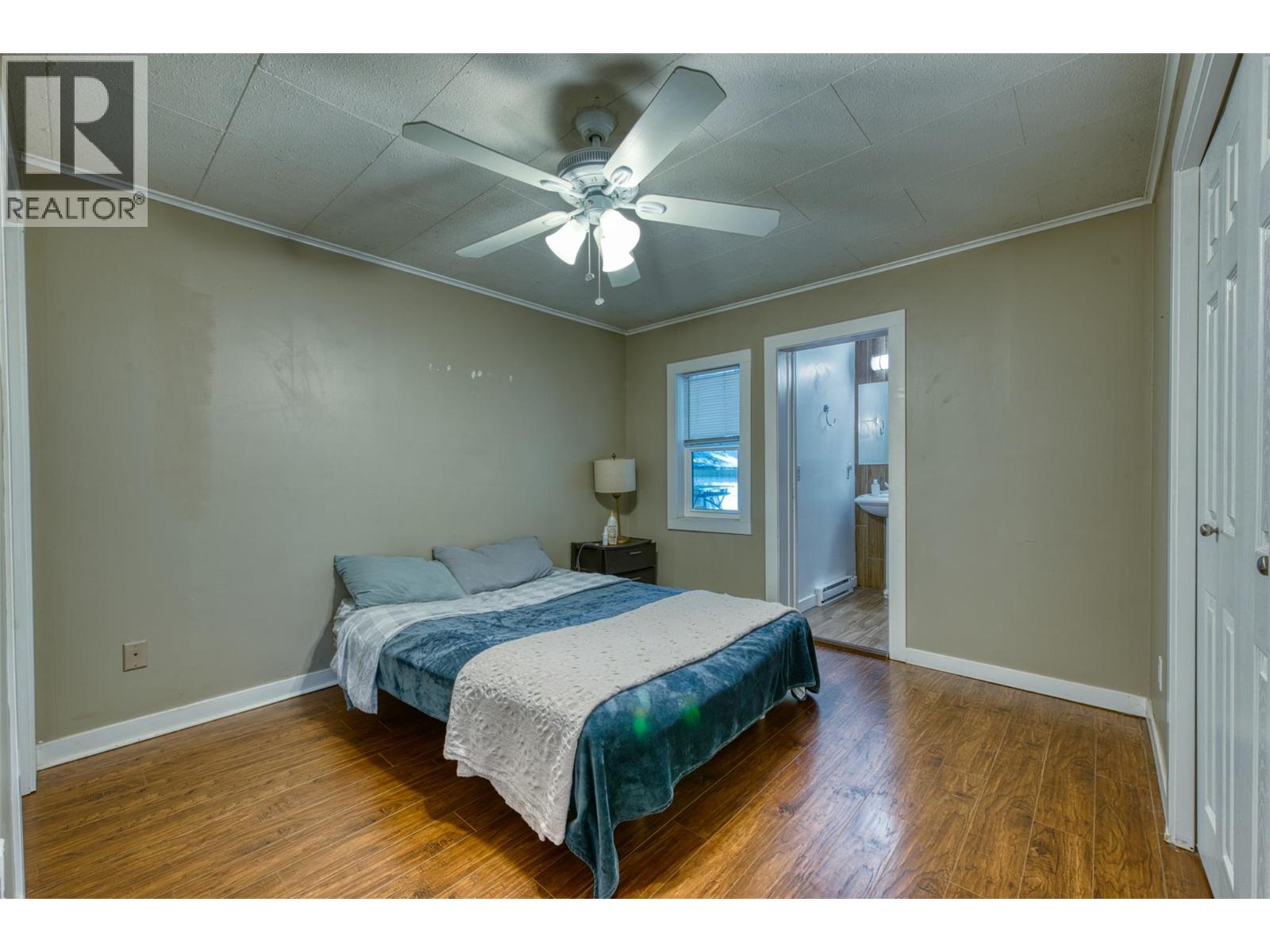 859 Lawson Avenue, Kelowna