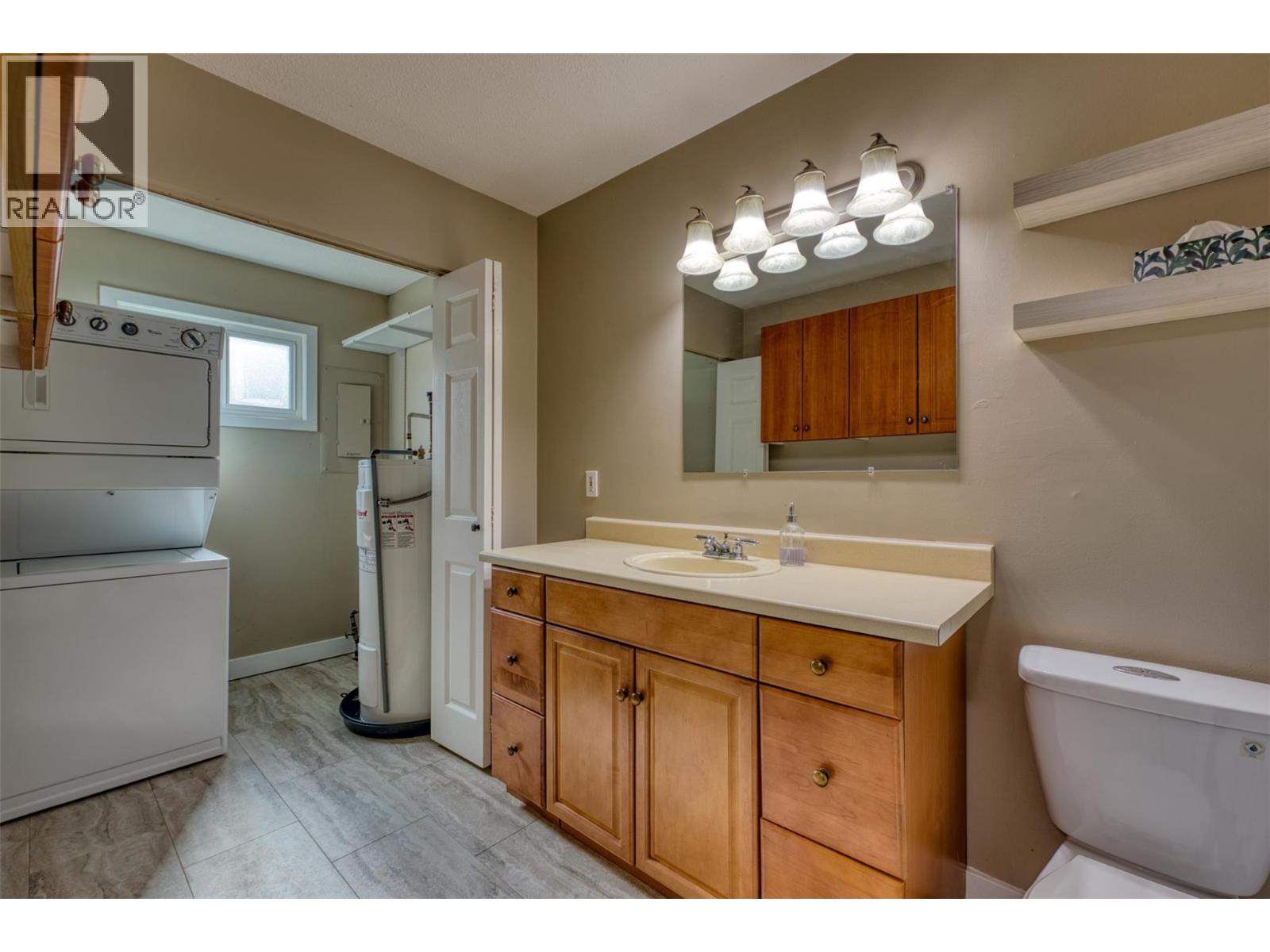 859 Lawson Avenue, Kelowna