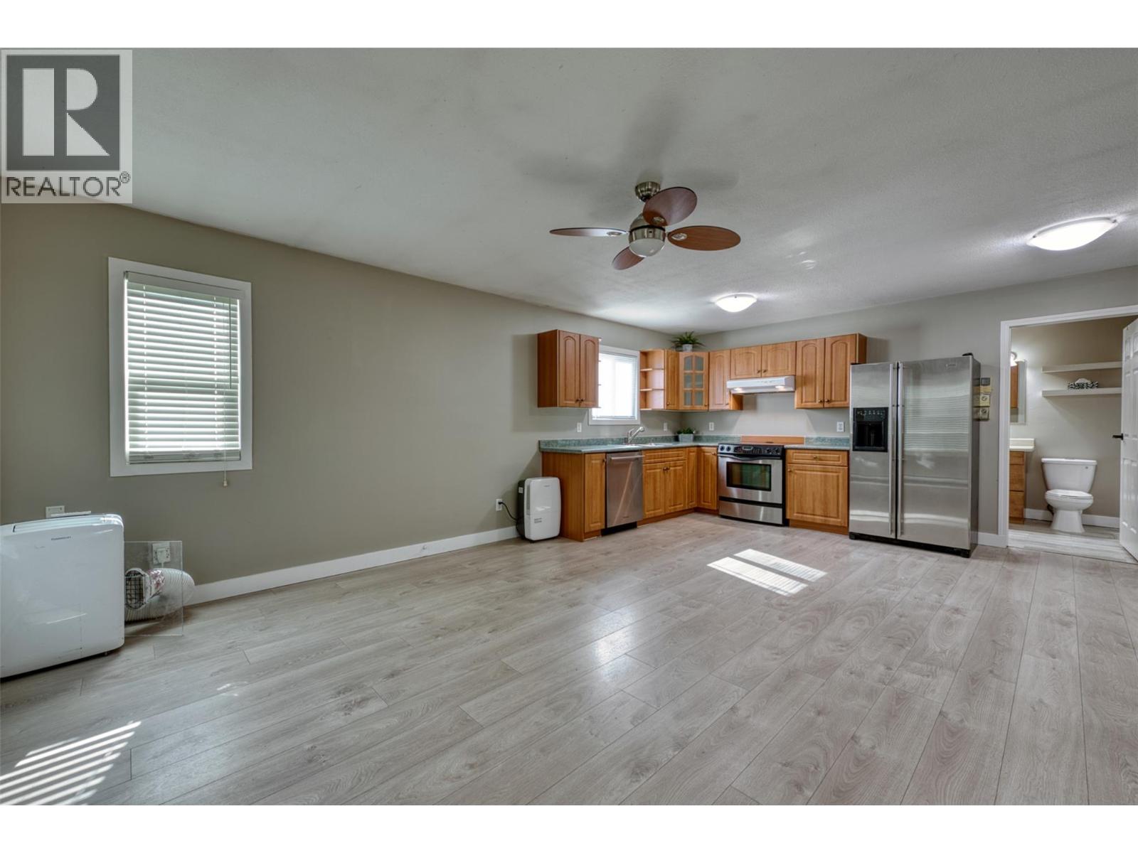 859 Lawson Avenue, Kelowna