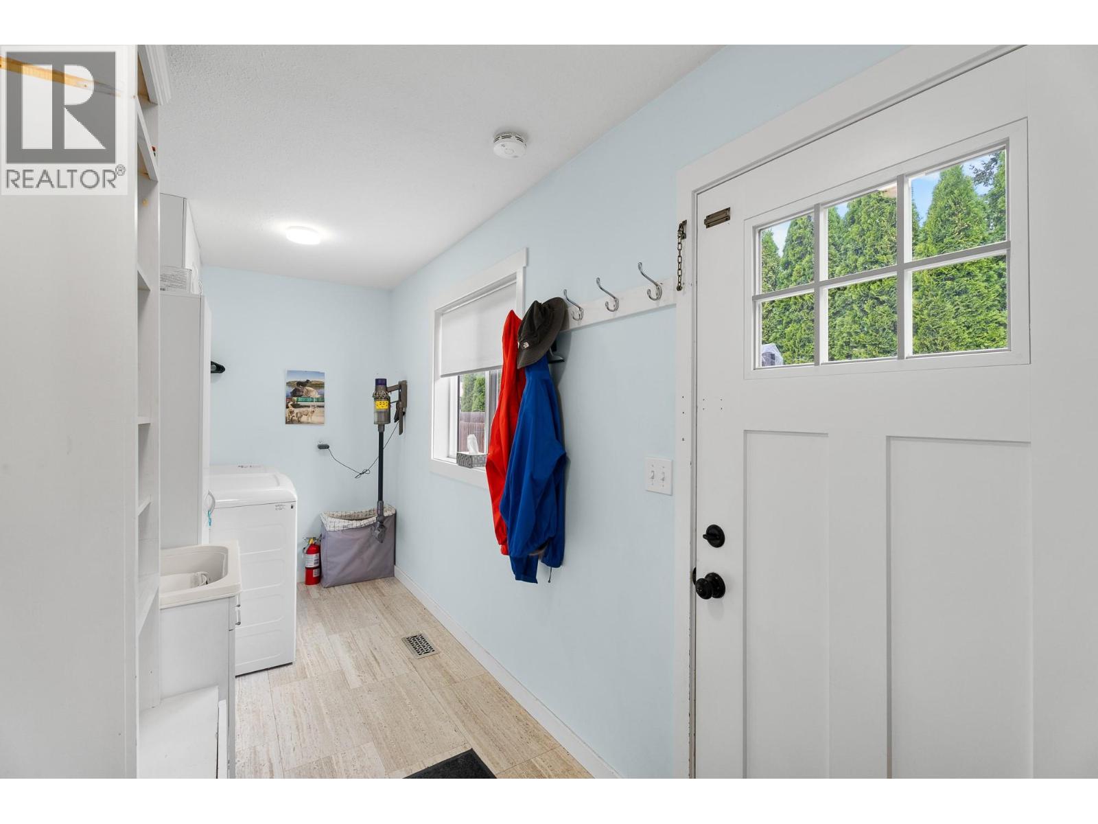 7101 51 STREET NE - Image 4