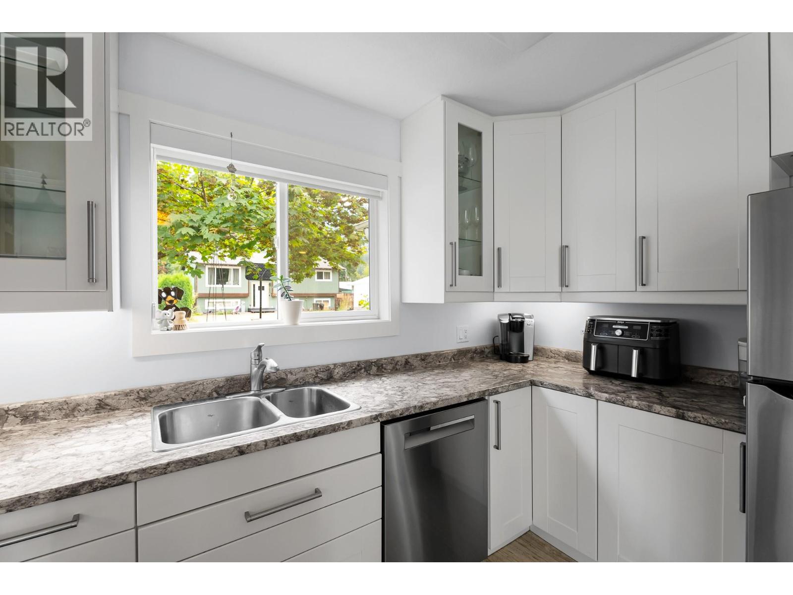 7101 51 STREET NE - Image 7