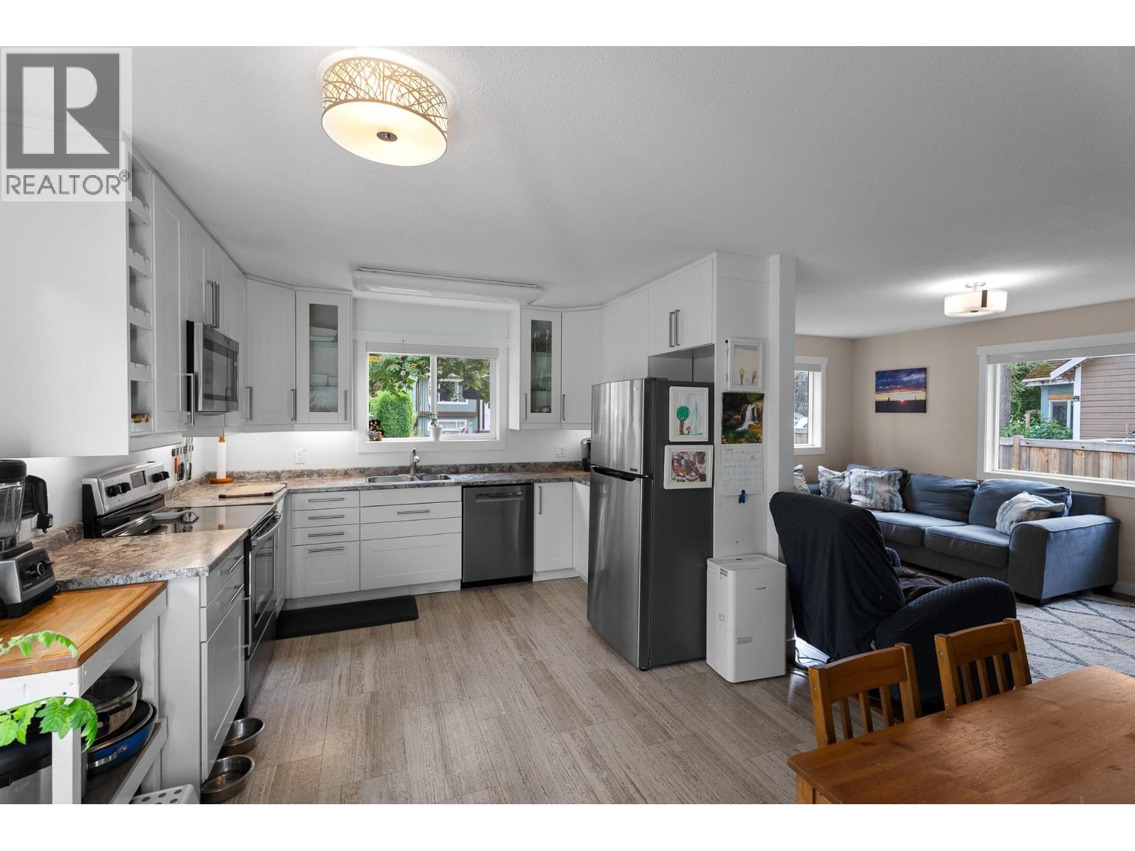 7101 51 STREET NE - Image 9