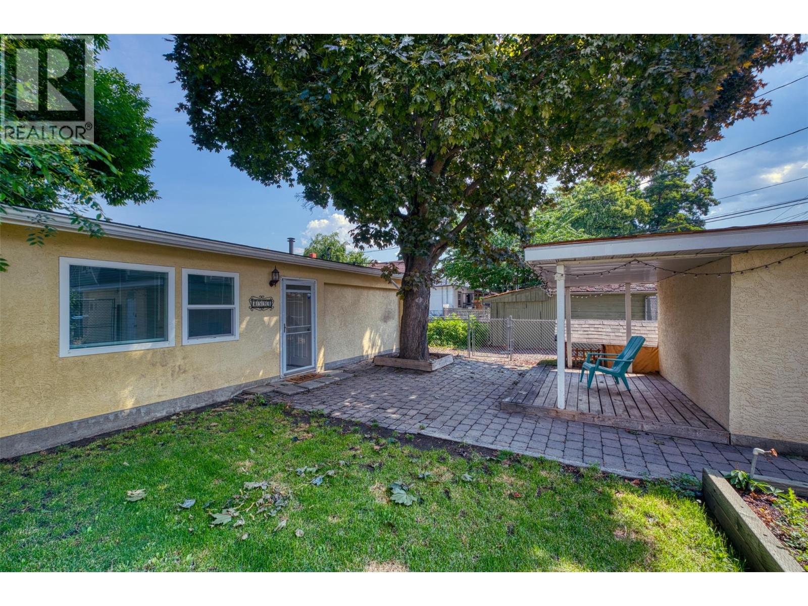 859 Lawson Avenue, Kelowna