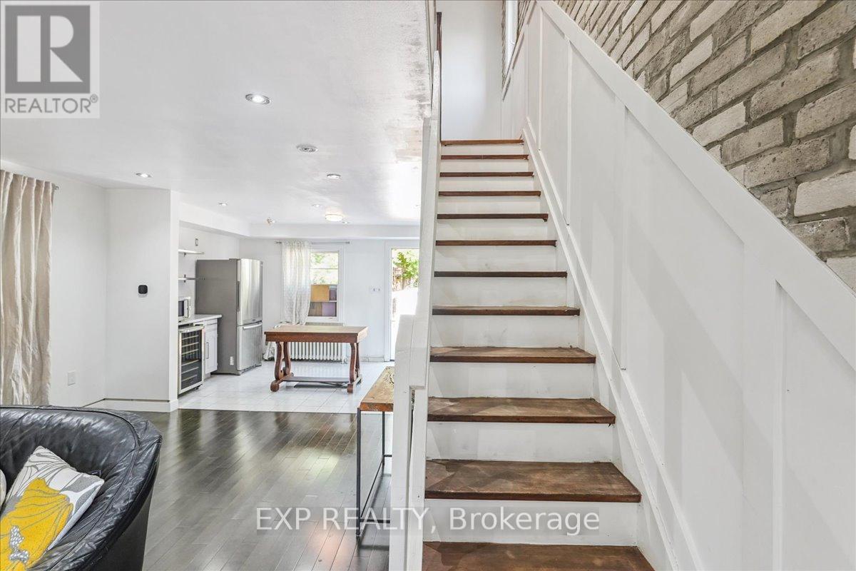 Photo 16 of 73 Yarrow Road, Toronto ON
