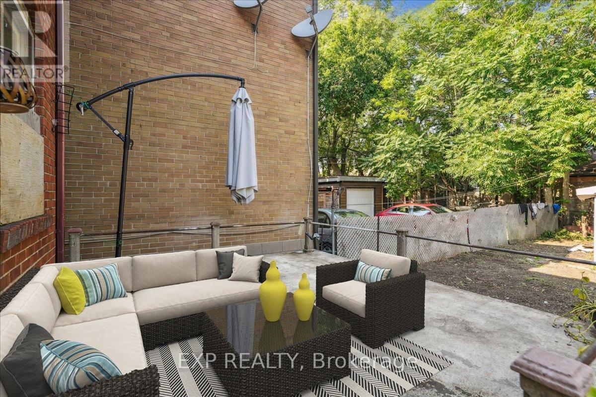 Photo 1 of 73 Yarrow Road, Toronto ON