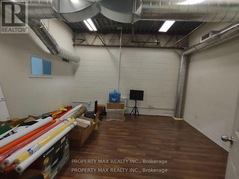 Photo 14 of 12 70 Delta Park Boulevard, Brampton ON