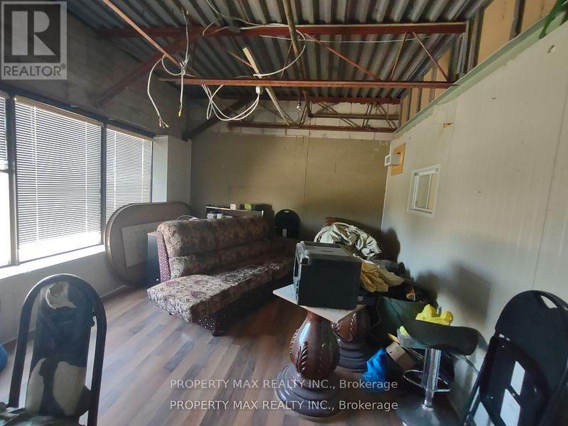 Photo 12 of 12 70 Delta Park Boulevard, Brampton ON