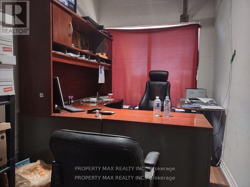 Photo 13 of 12 70 Delta Park Boulevard, Brampton ON