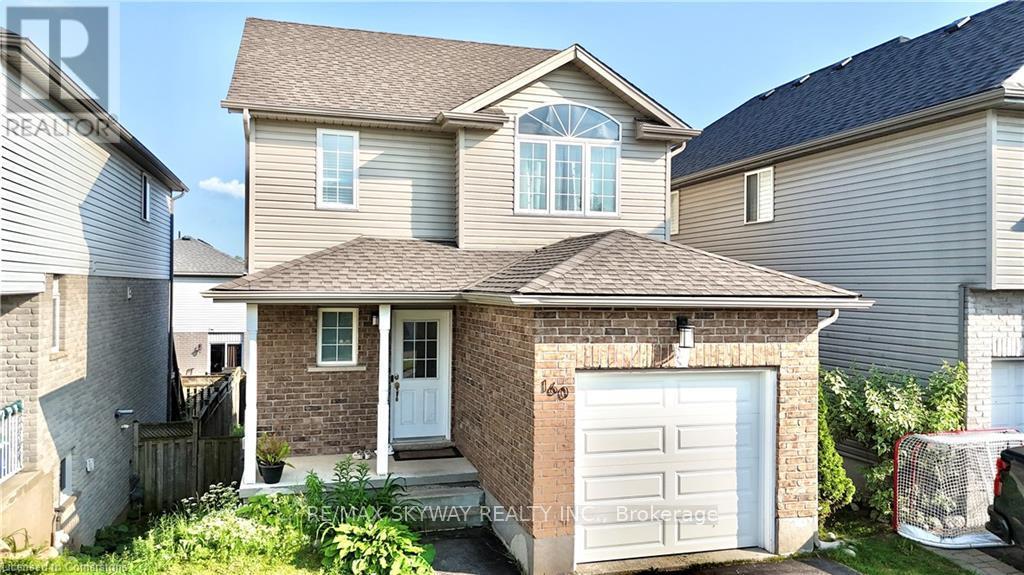 Photo 2 of 160 Prosperity Drive, Kitchener ON