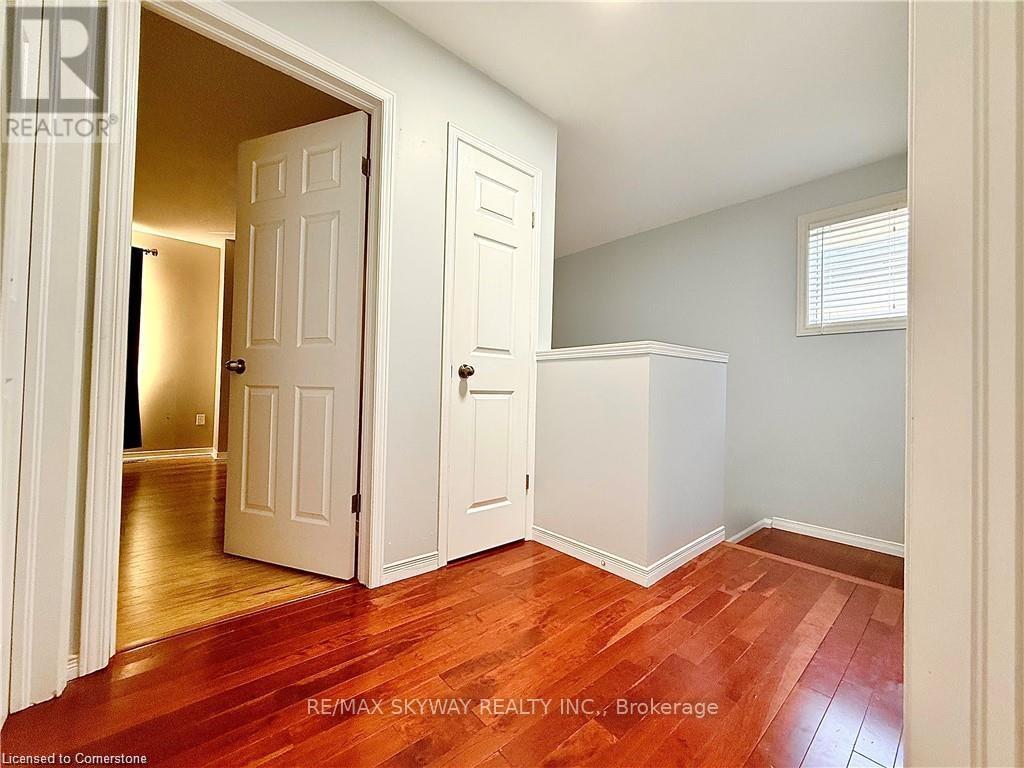 Photo 22 of 160 Prosperity Drive, Kitchener ON