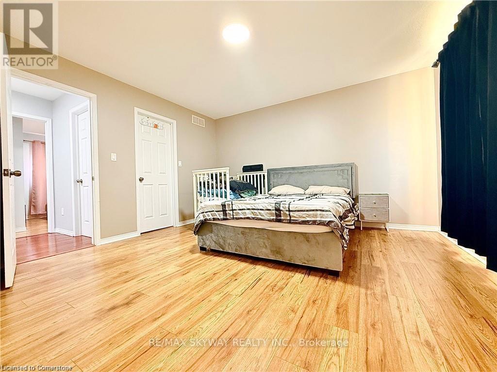 Photo 26 of 160 Prosperity Drive, Kitchener ON