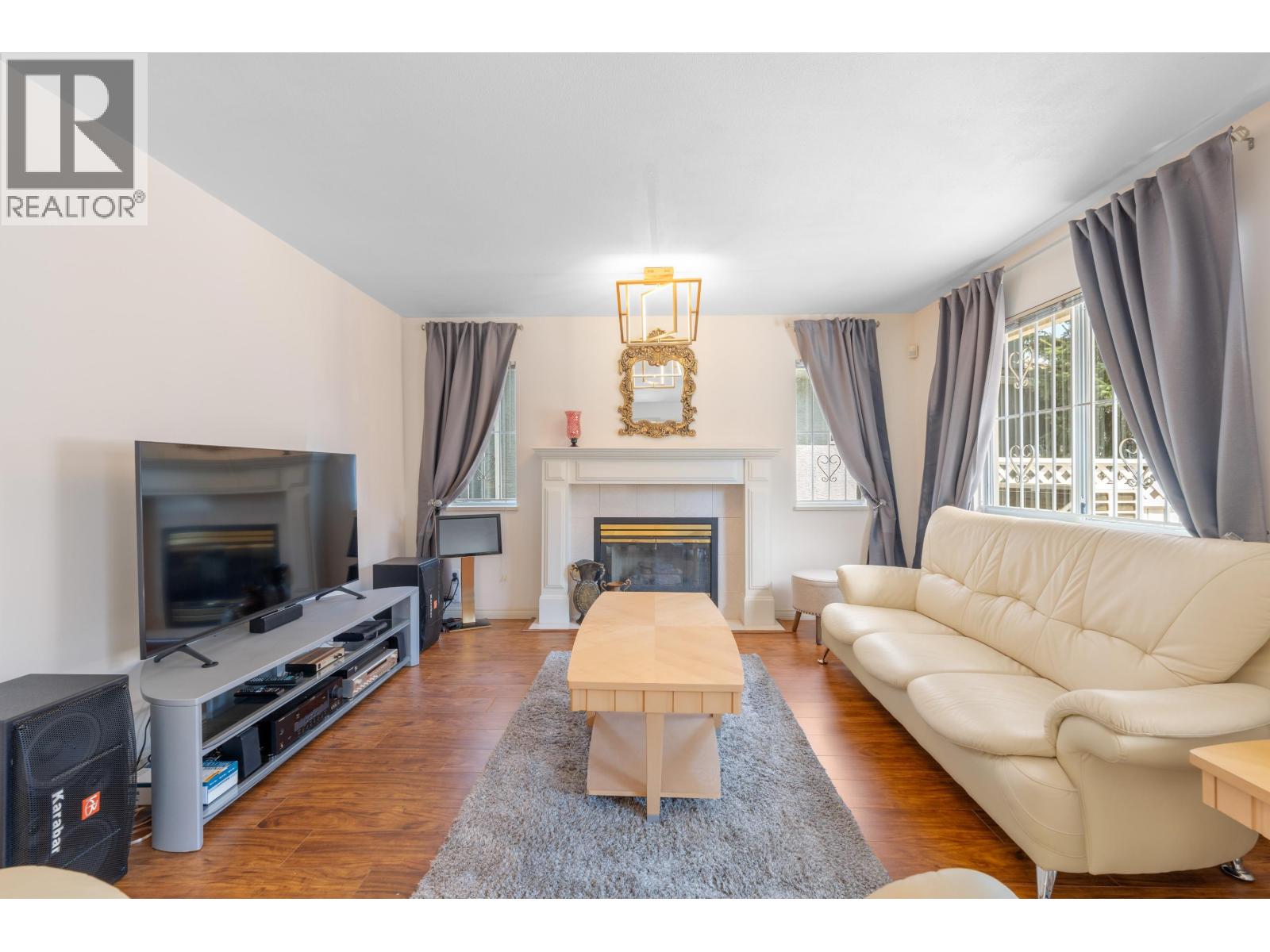 Photo 14 of 8948 Yarrow Place, Burnaby BC
