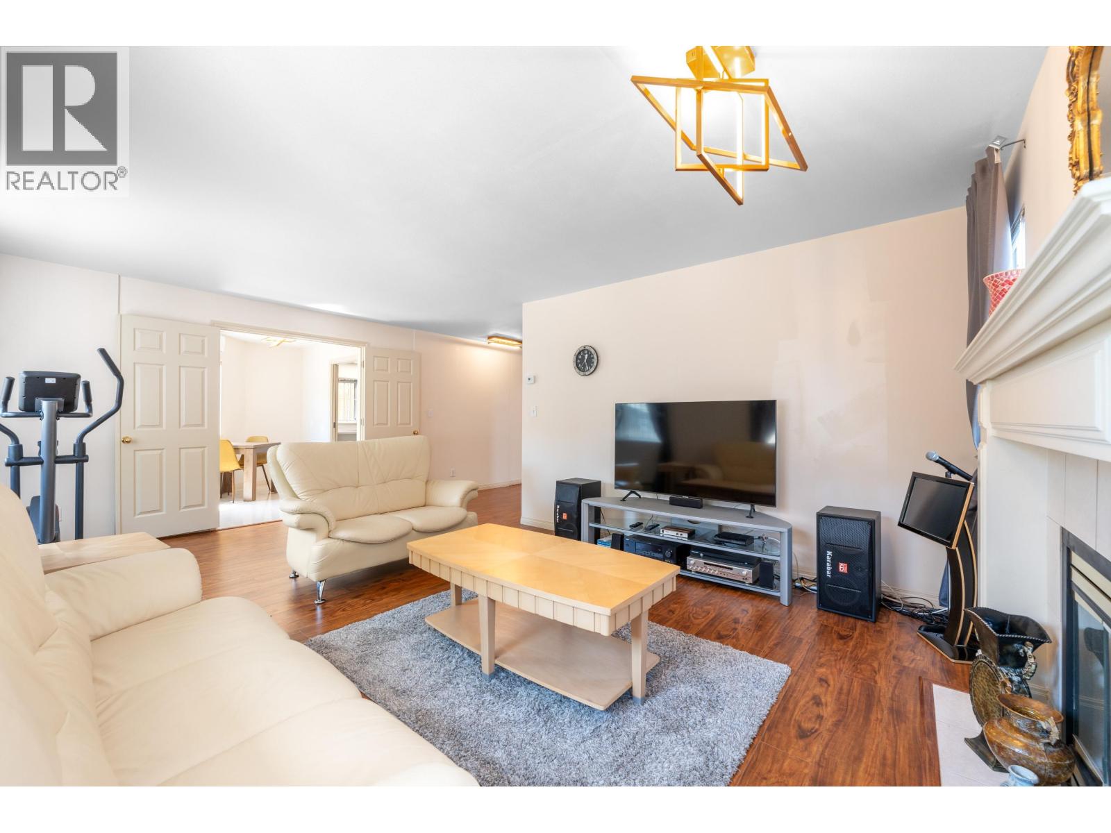Photo 16 of 8948 Yarrow Place, Burnaby BC