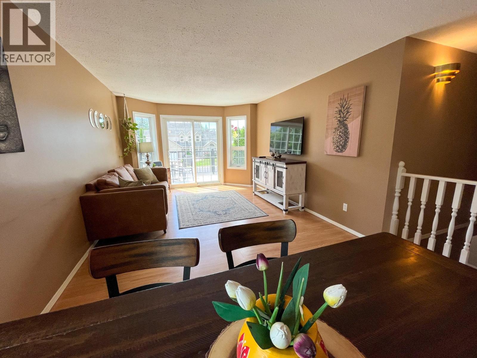 Photo 8 of 510 Cedar Street, Sicamous BC