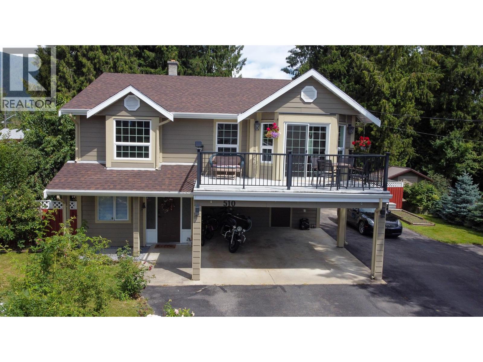 Photo 22 of 510 Cedar Street, Sicamous BC