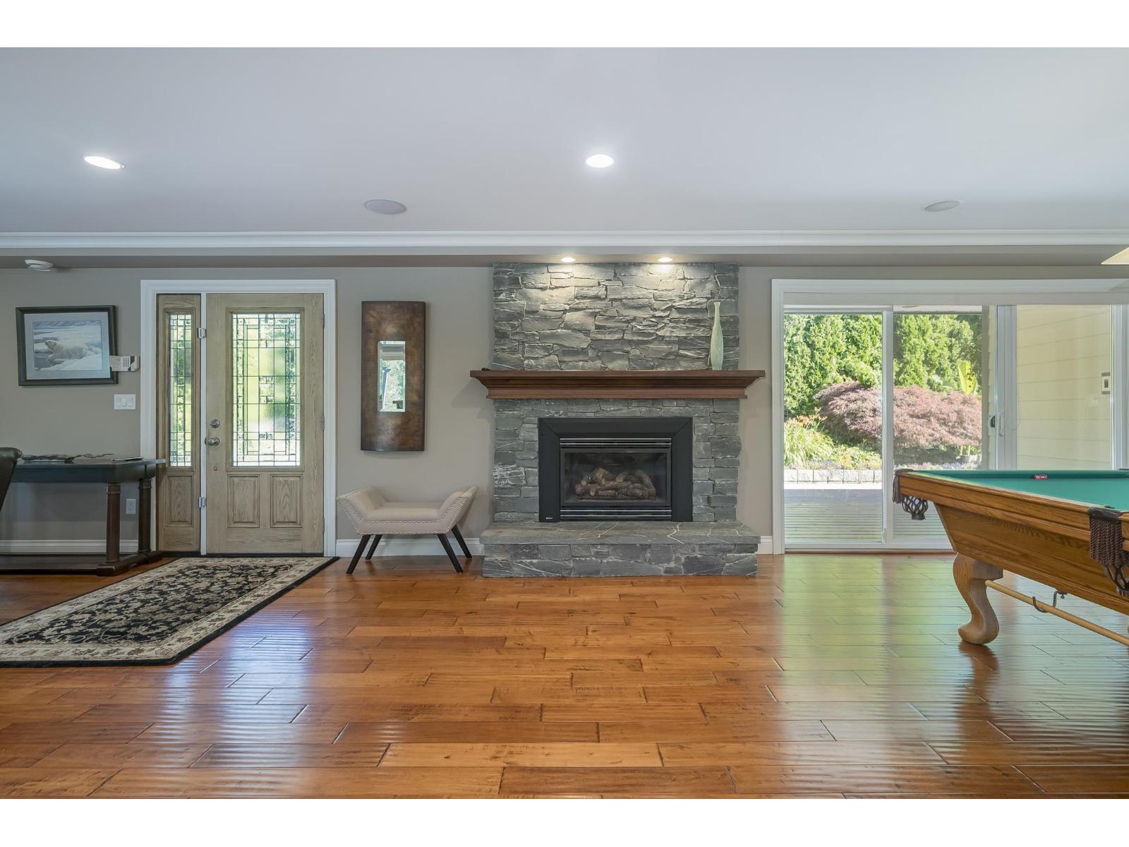 Photo 12 of 9978 Allard Crescent, Langley BC
