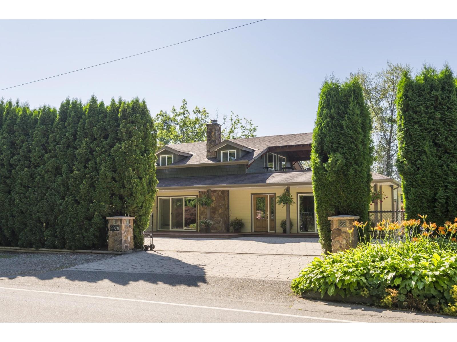 Photo 11 of 9978 Allard Crescent, Langley BC