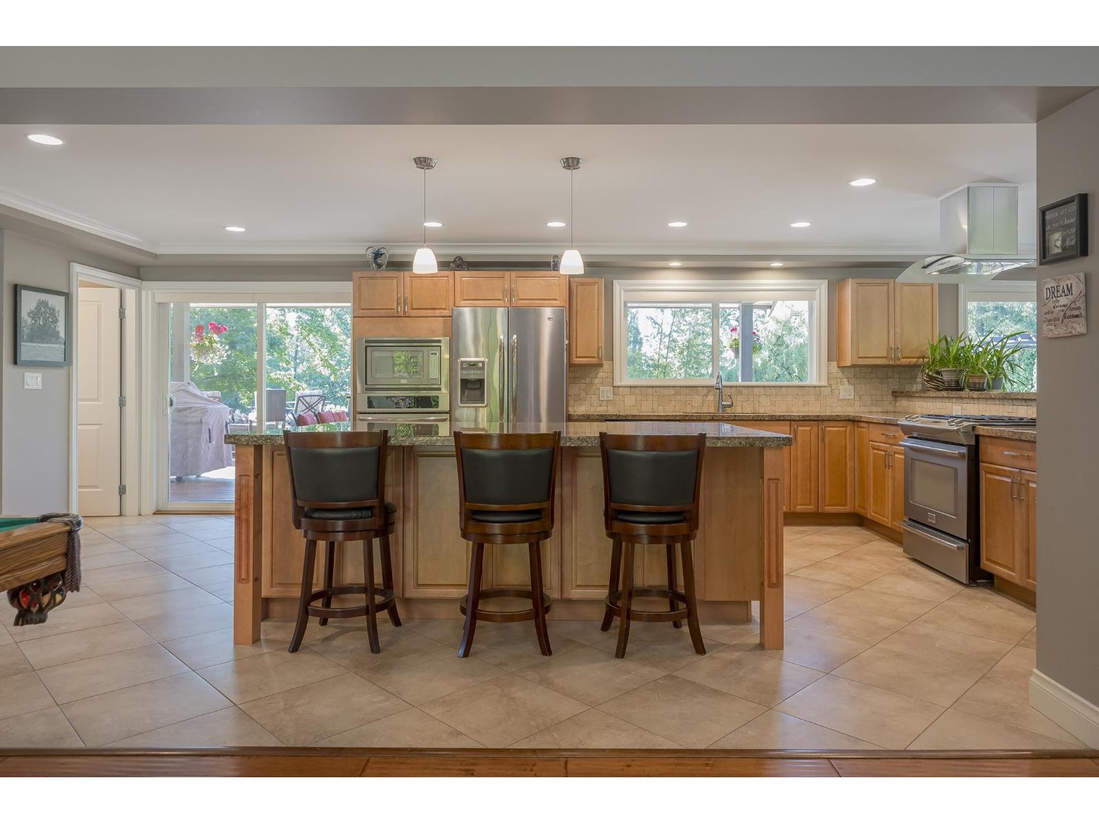 Photo 15 of 9978 Allard Crescent, Langley BC