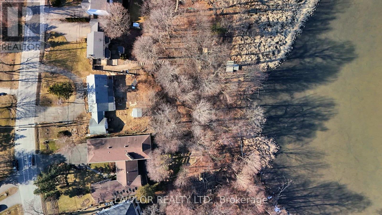 Photo 7 of 237 Rouge Hills Drive, Toronto ON