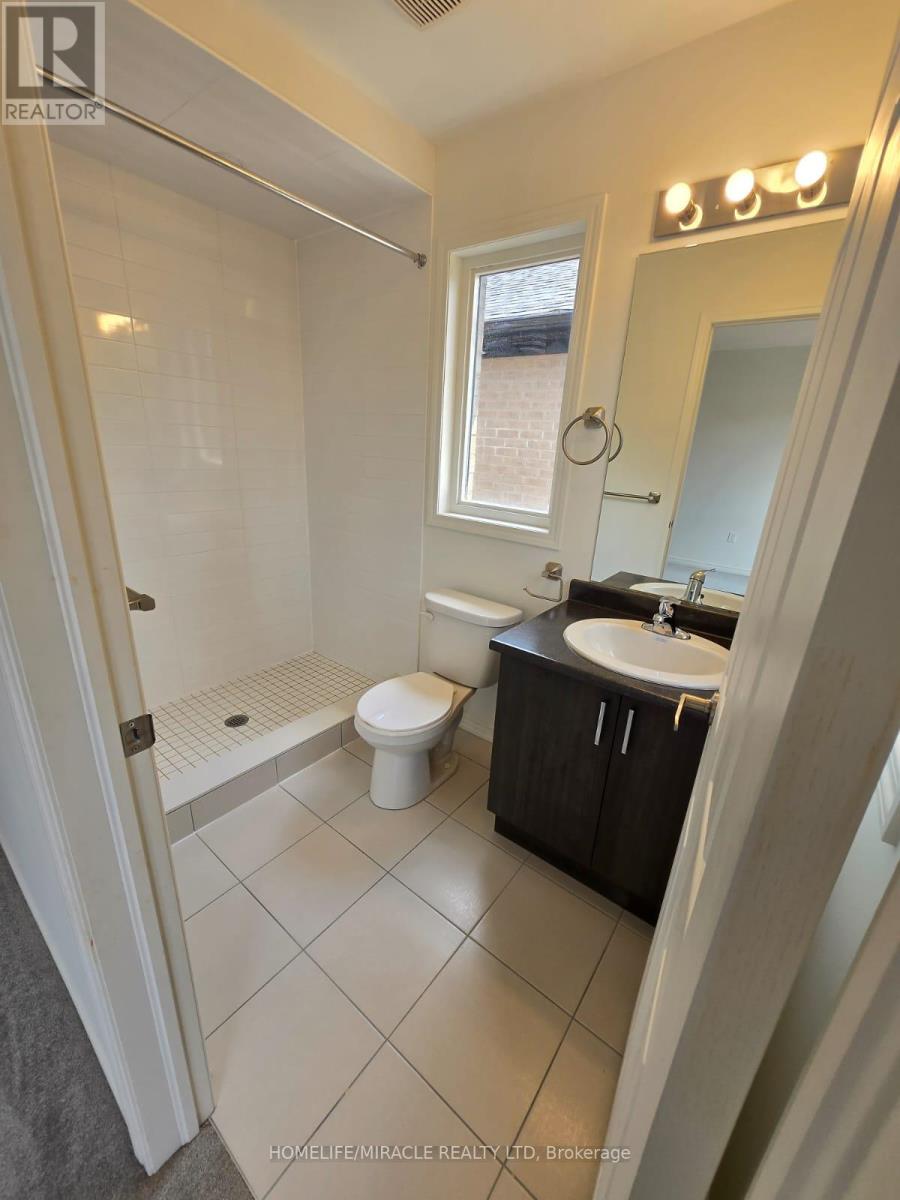 Photo 17 of 1431 Coral Springs Path, Oshawa ON
