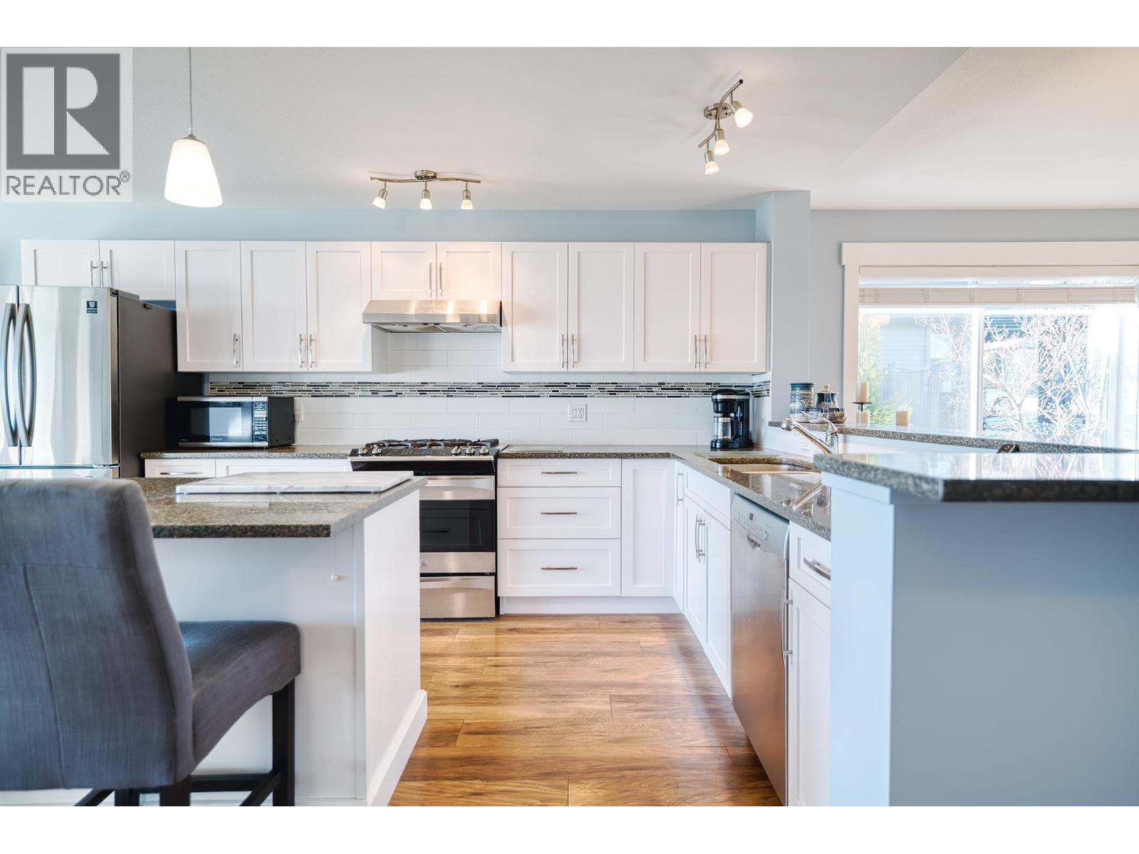 6263 APOLLO ROAD, Sechelt