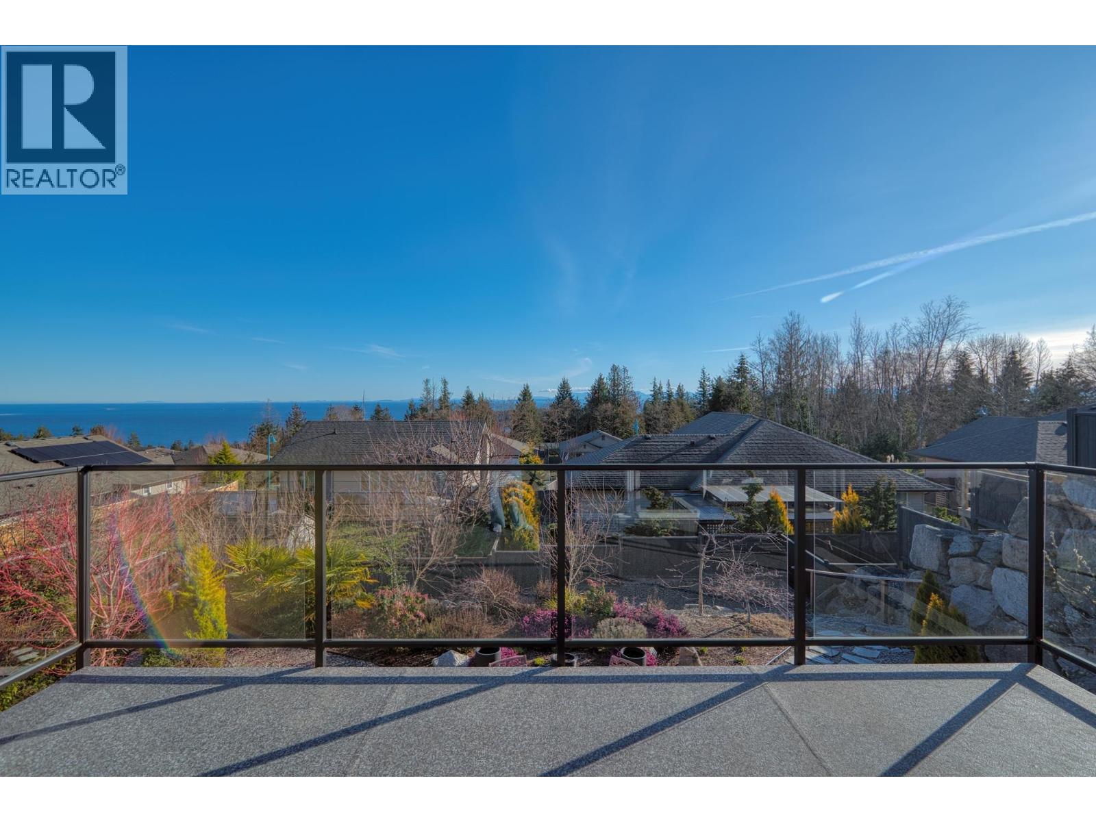 6263 APOLLO ROAD, Sechelt