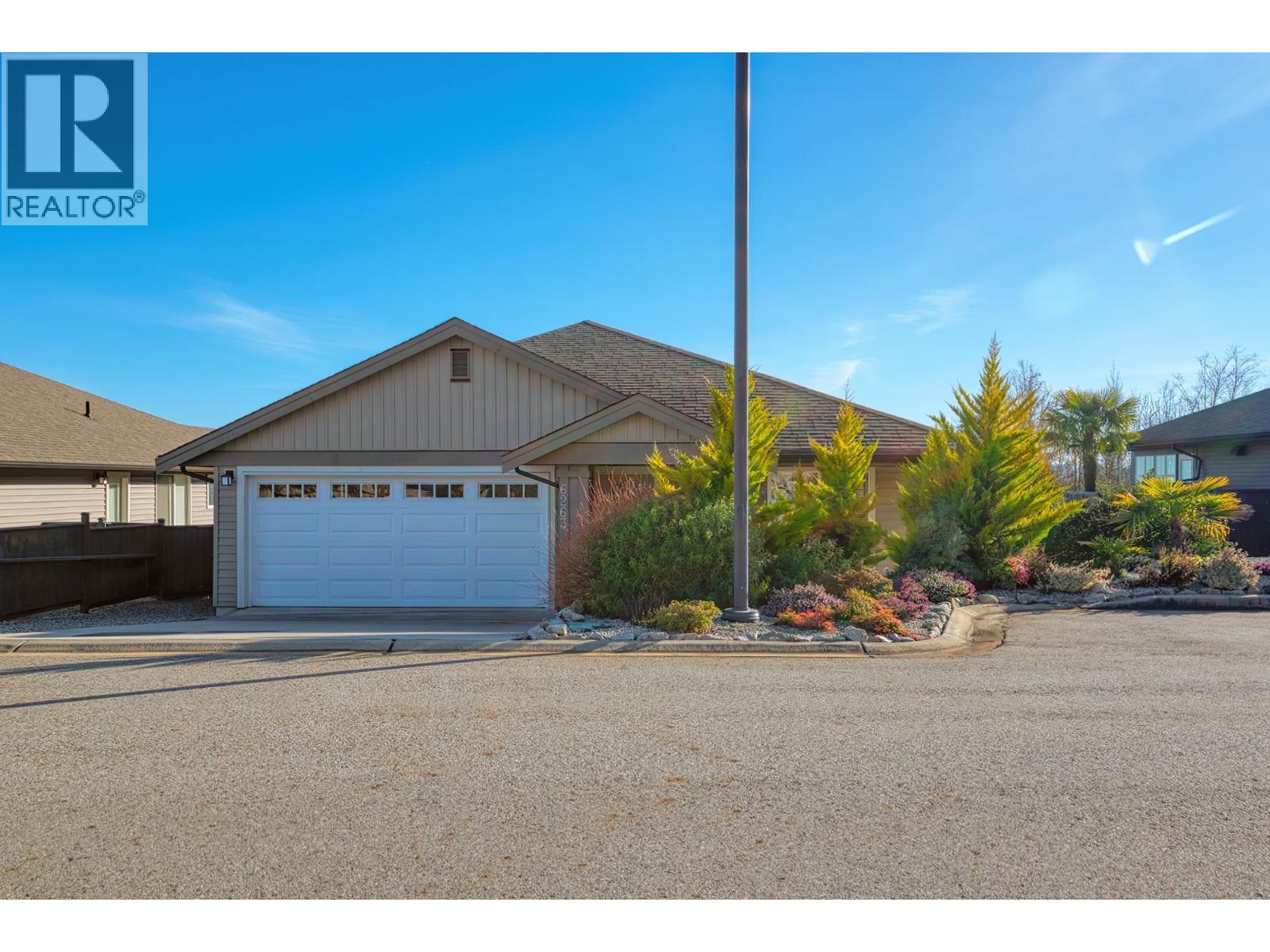 6263 APOLLO ROAD, Sechelt