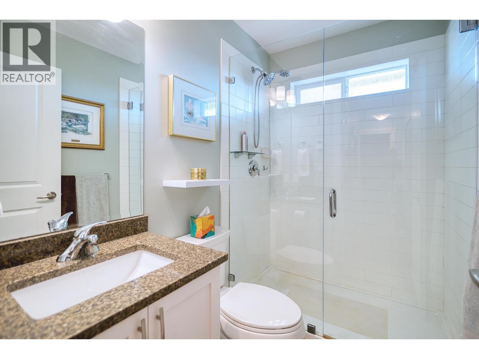 6263 APOLLO ROAD, Sechelt