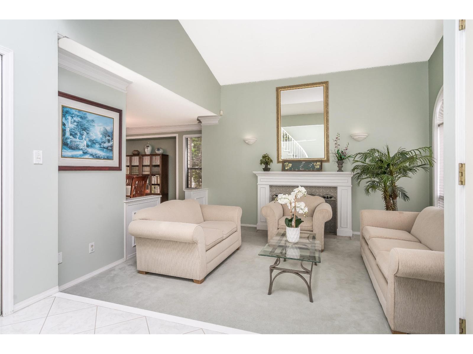 Photo 6 of 16675 Mapletree Close, Surrey BC