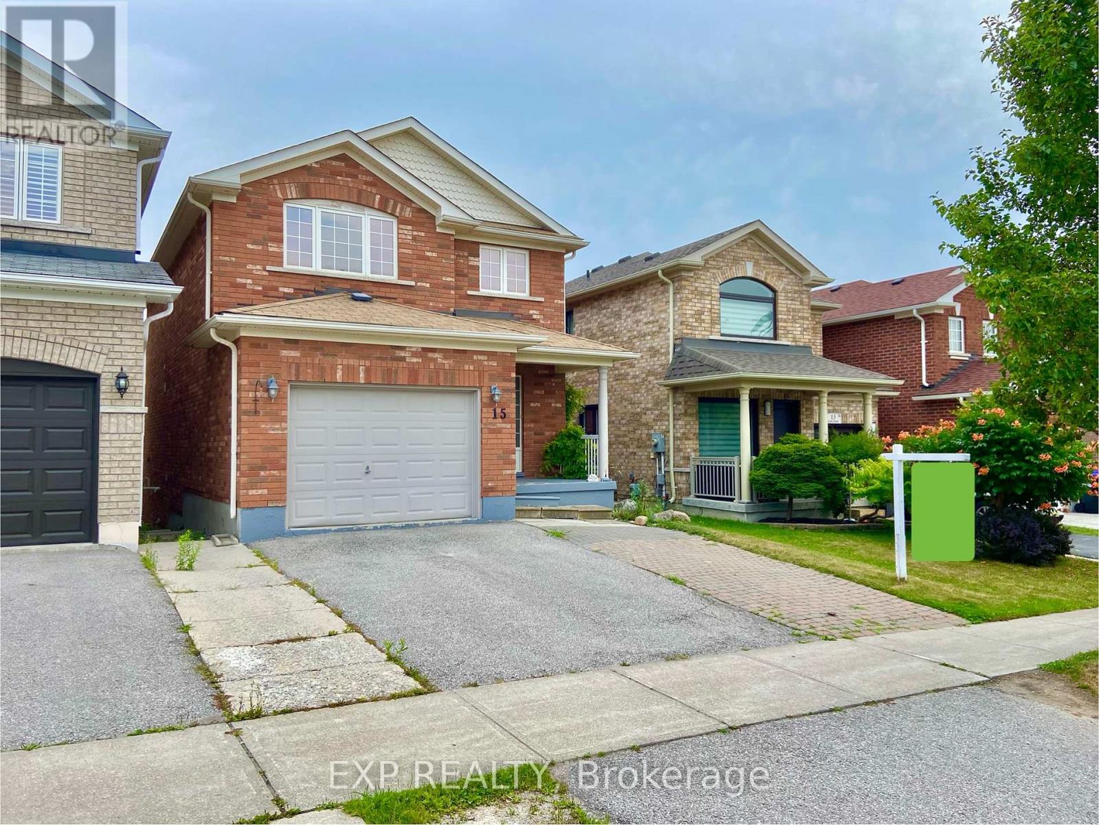 Photo 8 of 15 Lynn Street, Bradford West Gwillimbury ON