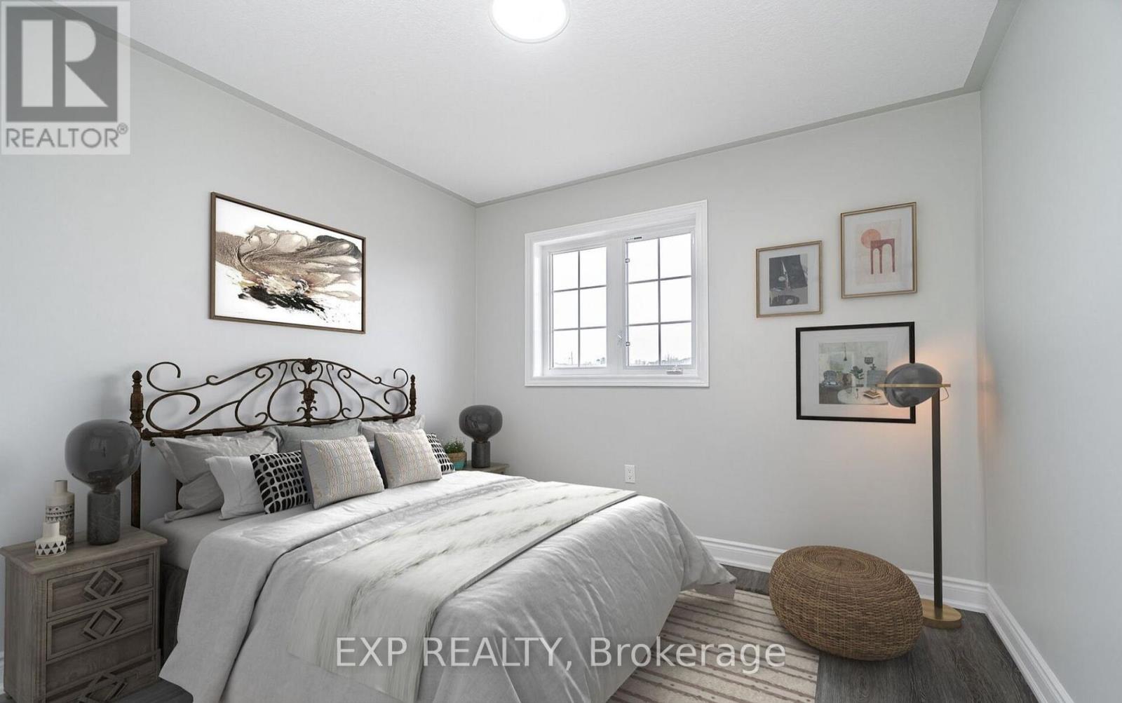Photo 24 of 15 Lynn Street, Bradford West Gwillimbury ON
