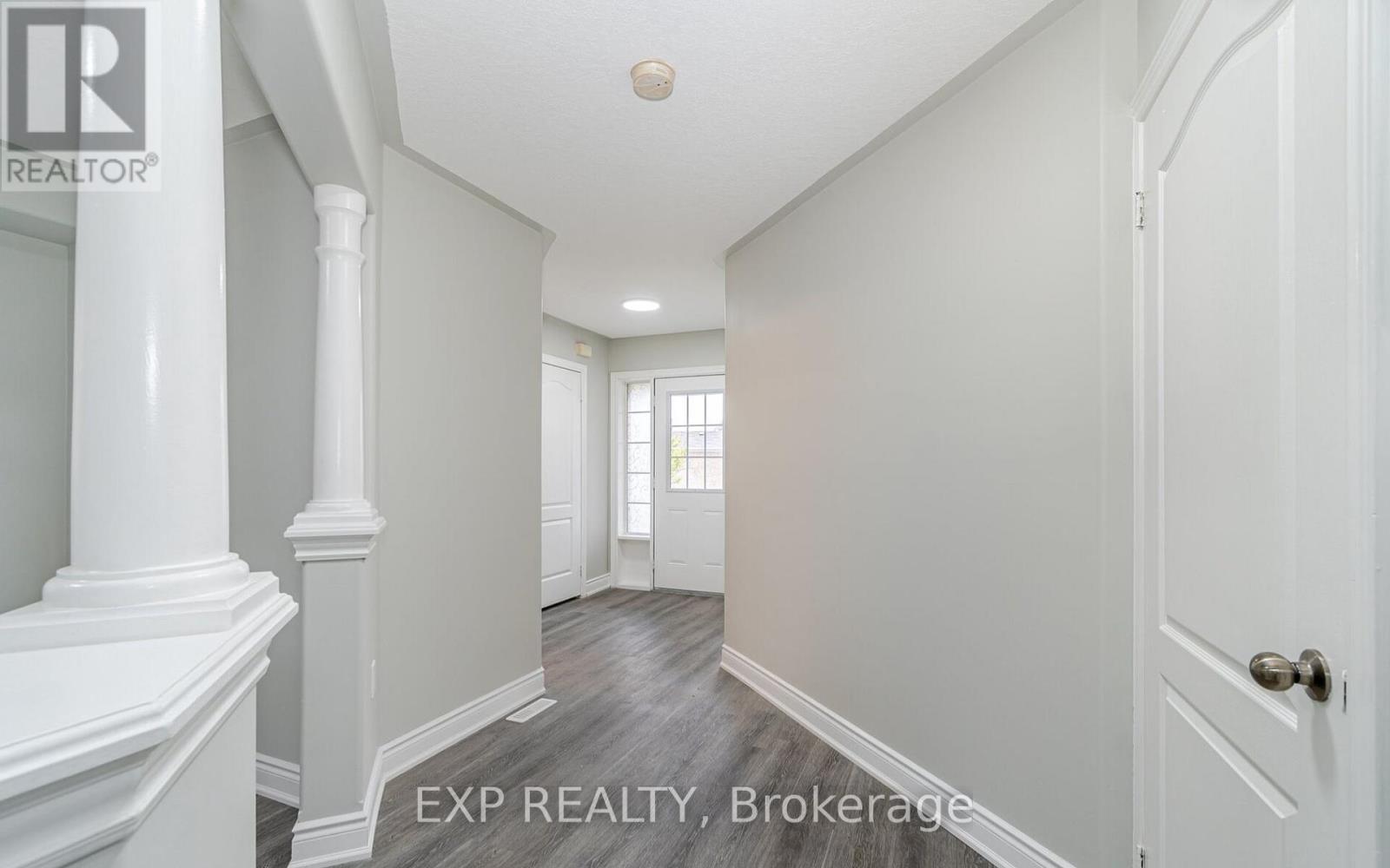 Photo 32 of 15 Lynn Street, Bradford West Gwillimbury ON